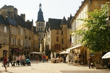 Car rental in Sarlat La Caneda, France